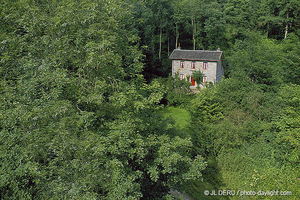 Maison de garde barrire, gate-keeper house